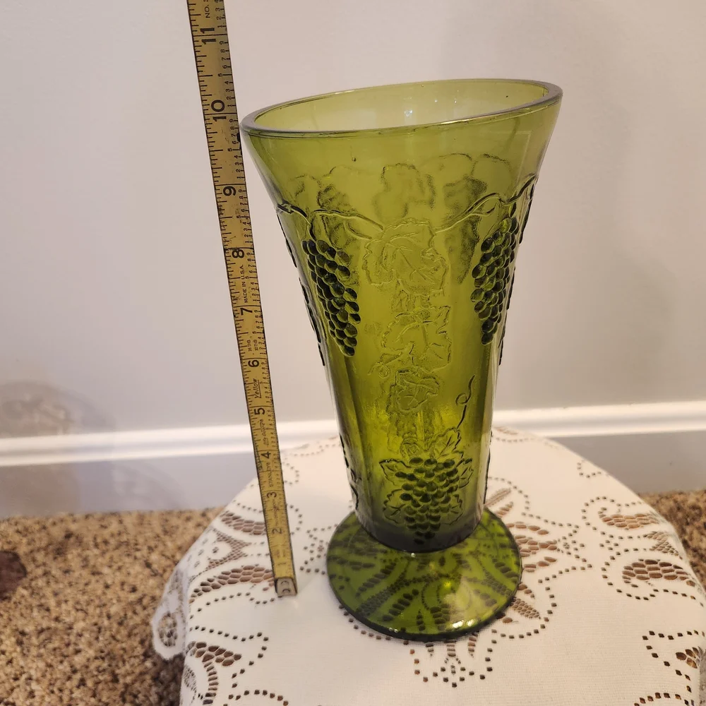 Indiana Glass Avocado Green 9.75